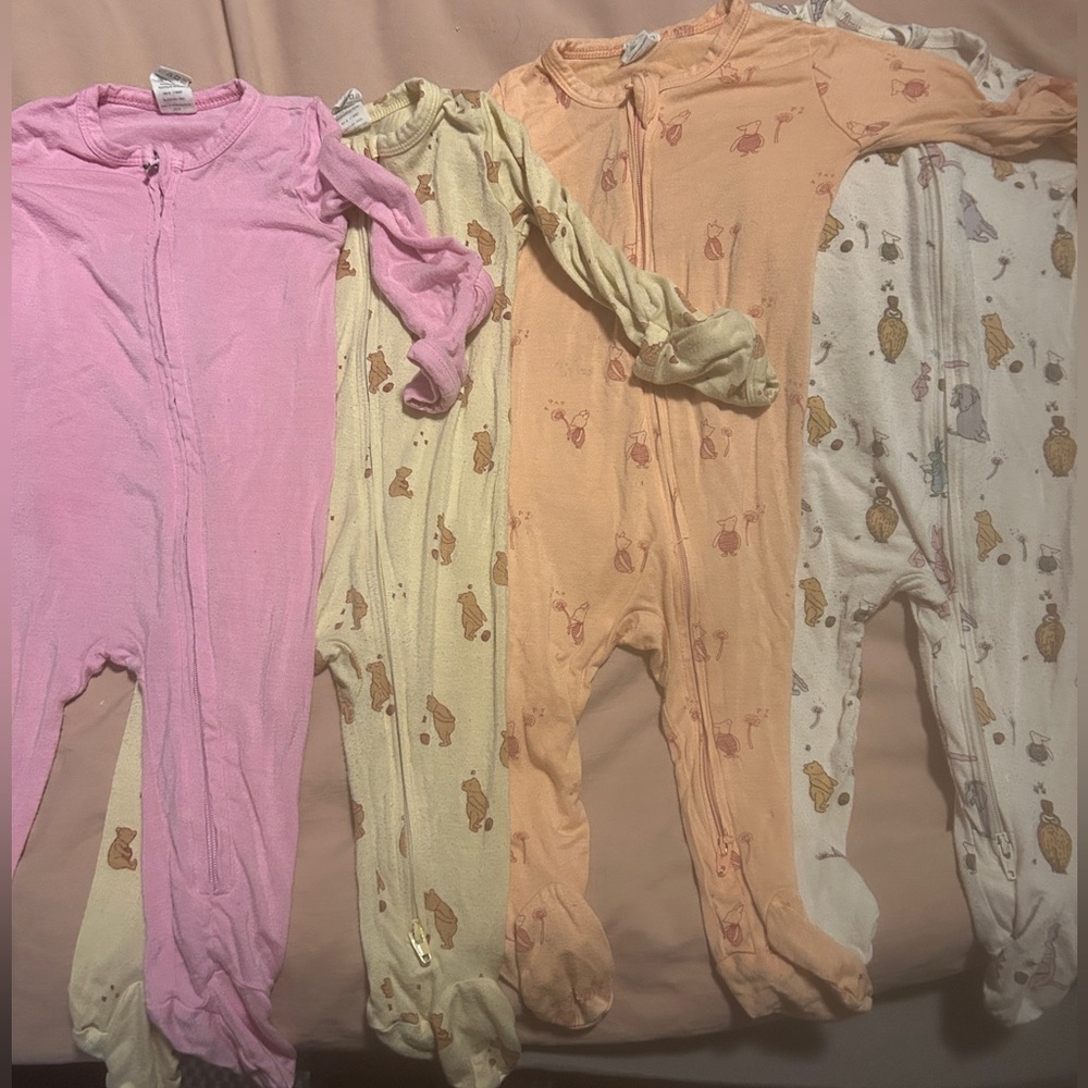 Lot of Kate Quinn footies size 3-6m